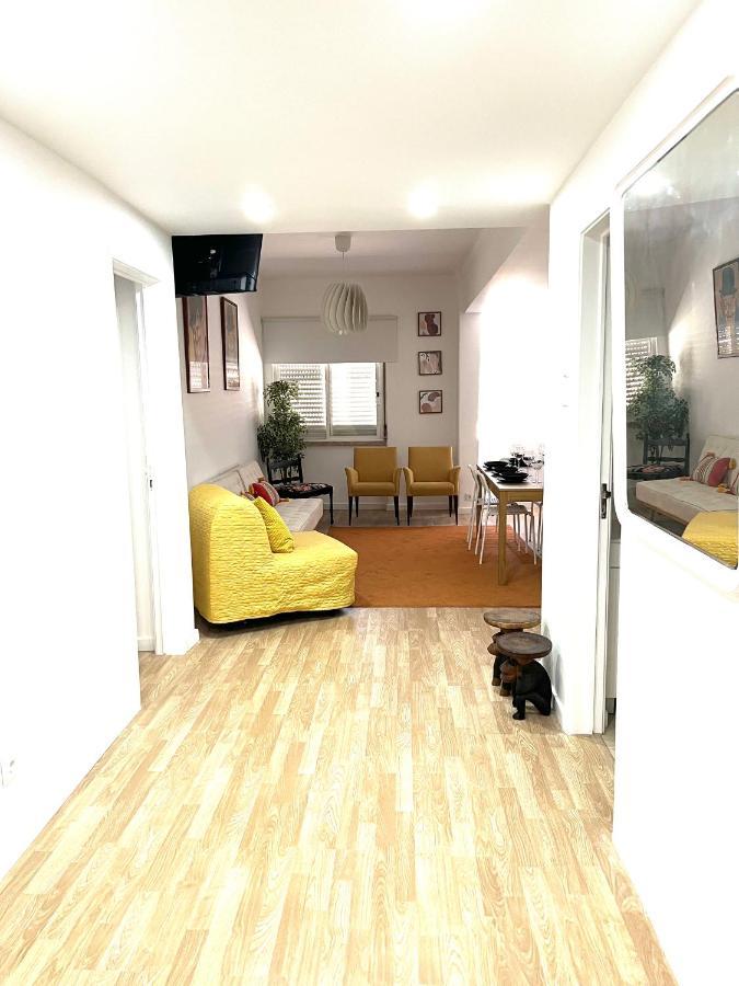 Almada Big Flat Next To Lisbon And Caparica Beach Εξωτερικό φωτογραφία