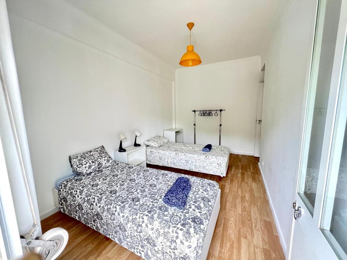 Almada Big Flat Next To Lisbon And Caparica Beach Εξωτερικό φωτογραφία