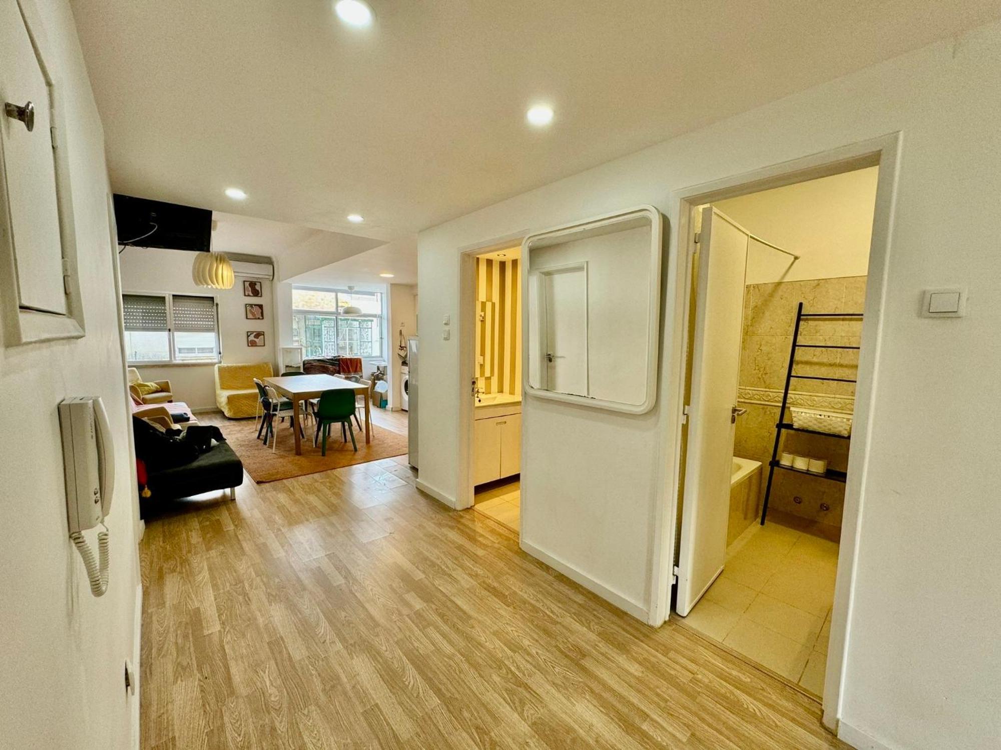 Almada Big Flat Next To Lisbon And Caparica Beach Εξωτερικό φωτογραφία